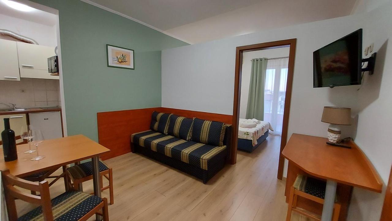Villa Rossa Tucepi Luaran gambar