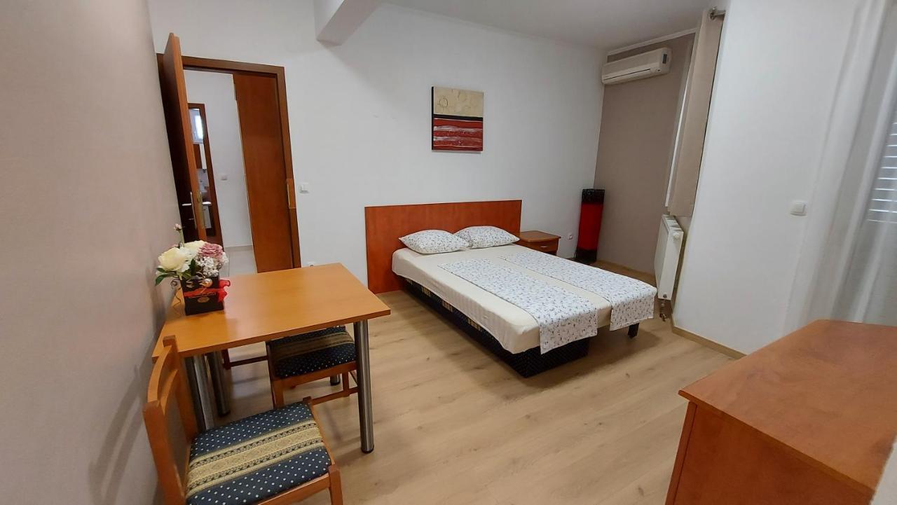 Villa Rossa Tucepi Luaran gambar